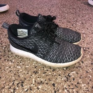 Nike Roche sneaker